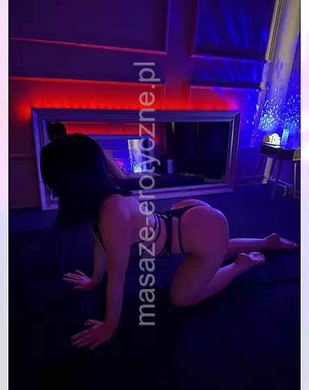 Luna erotic massage