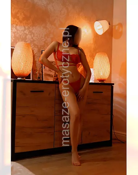 Damelia -Blissful Massage