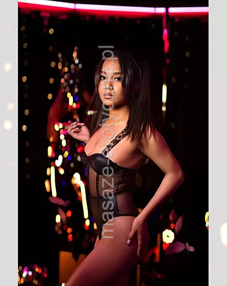 KOLUMBIAN GIRL VALERIA